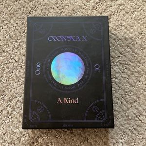 Monsta X One of a Kind Kihno Album